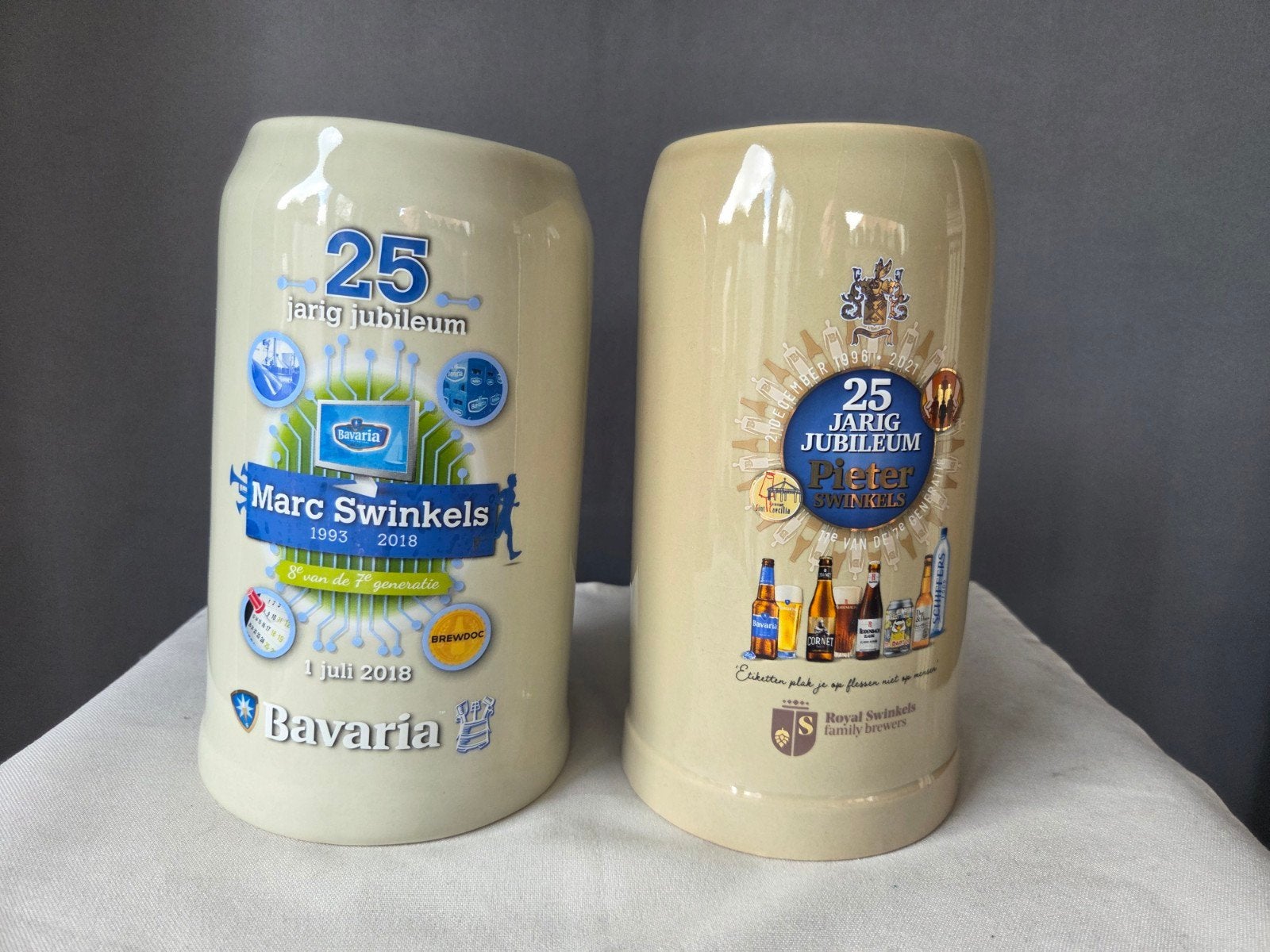 Bierpullen twee stuks, Verzamelen, Biermerken, Ophalen of Verzenden, Reclamebord, Plaat of Schild, Bavaria