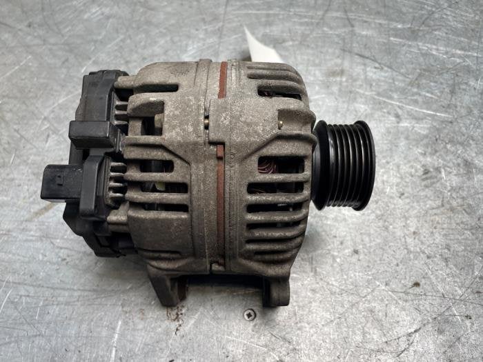 Dynamo van een Volkswagen Golf, Auto-onderdelen, Gebruikt, -, Volkswagen, -
