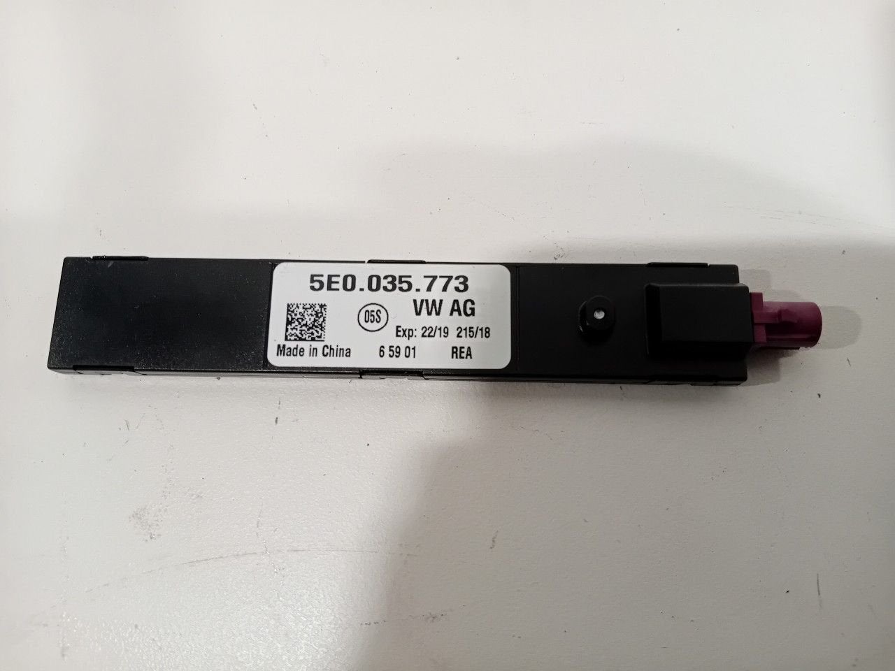 Antenne versterker Skoda Superb, Auto diversen, Autoradio's, Ophalen of Verzenden, Van der Ven Autorecycling B.V., Onderdelen@venauto.nl