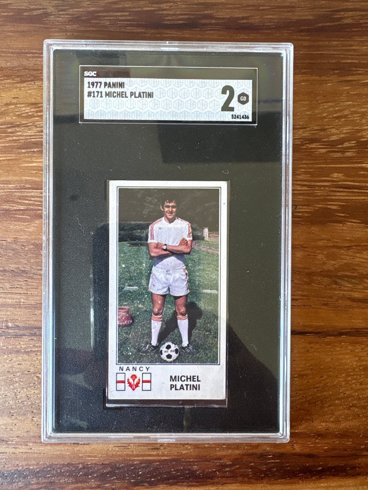 1977 Panini Michel Platini Voetbalkaart SGC Graded 2, Ophalen of Verzenden, Gebruikt, Buitenlandse clubs, Spelerskaart