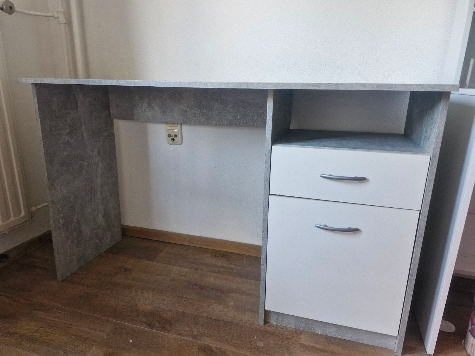 Leenbakker bureau, Huis en Inrichting, Bureaus, Ophalen, Gebruikt, Schoolbureau, Overige merken