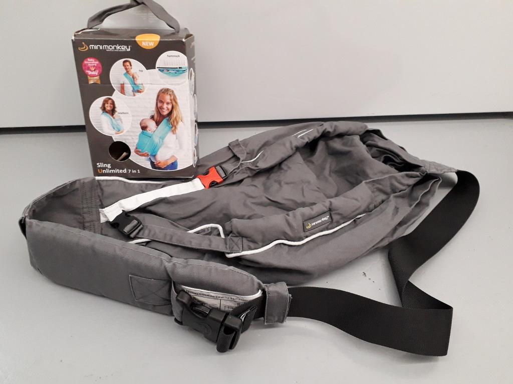 Minimonkey sling unlimited 7 in 1, Kinderen en Baby's, Babydragers en Draagdoeken, Overige merken, Gebruikt, Ophalen of Verzenden