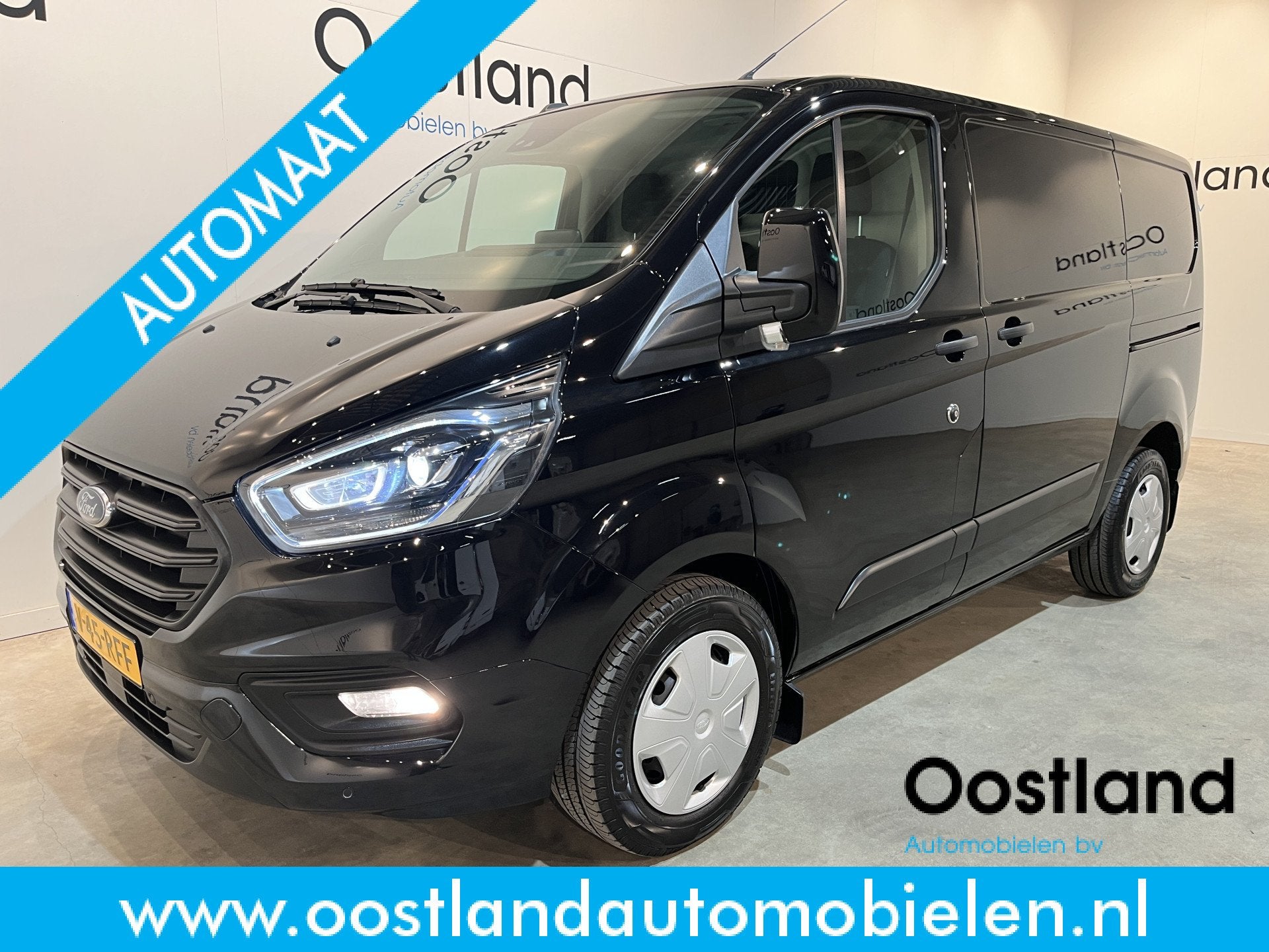 Ford Transit Custom 300 2.0 TDCI L1H1 Trend 130 PK Automaat, Auto's, Stof, 4 cilinders, Met garantie (alle), Zwart
