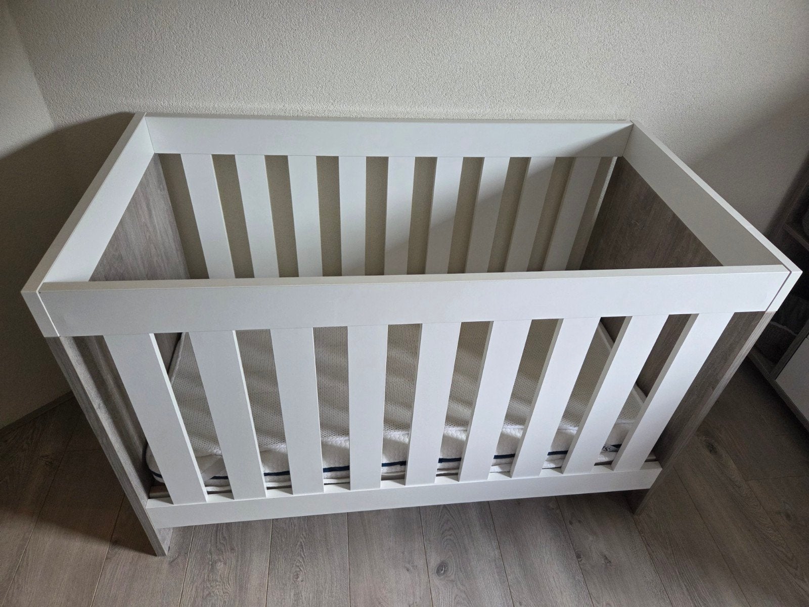 Ledikant en commode, Ophalen, Ledikant