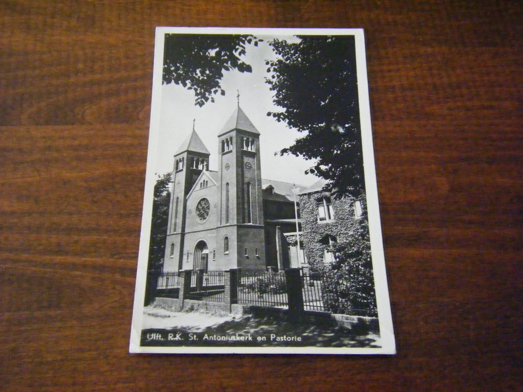 E38 - Ulft - RK Kerk - Mooi/Oud, Verzamelen, Ansichtkaarten | Nederland, Ophalen of Verzenden, 1960 tot 1980, Gelderland