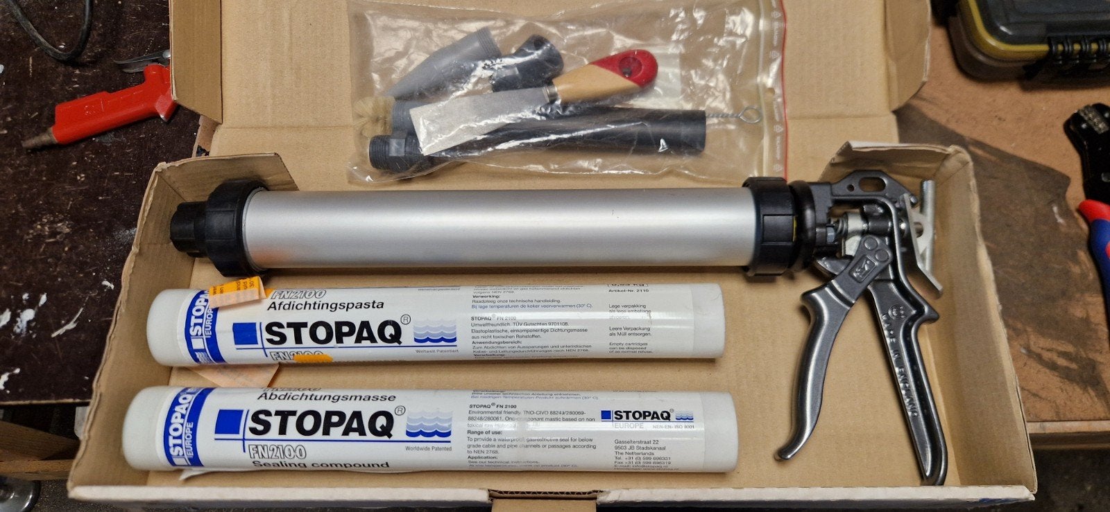 Stopaq kitspuit set 500ml met 2 FN2100 Sealing Compound, Ophalen of Verzenden, Nieuw