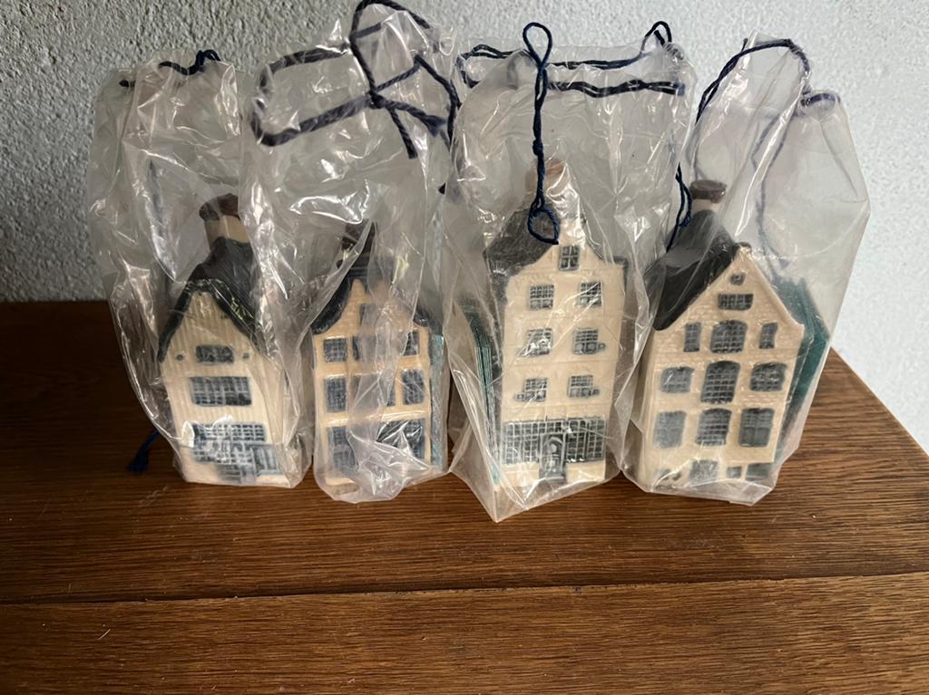 4 KLM Huisjes nr. 6, 11, 28, 37 Originele Verpakking, Ophalen, Zo goed als nieuw, 1 t/m 20, Gevuld