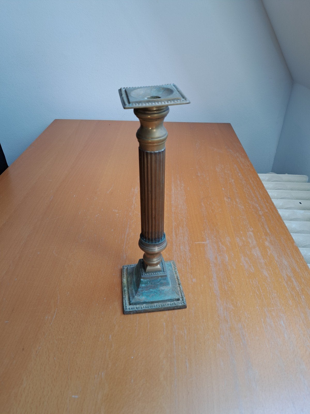 Antieke koperen/messing kandelaar met vierkante voet, Ophalen of Verzenden, Koper of Brons
