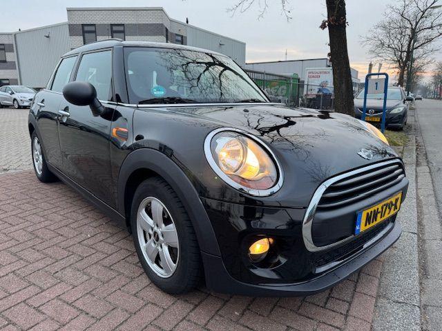 MINI Mini 1.5 One D 5deurs Salt Business Airco,Navigatie Net, Auto's, Voorwielaandrijving, Stof, Gebruikt, Zwart
