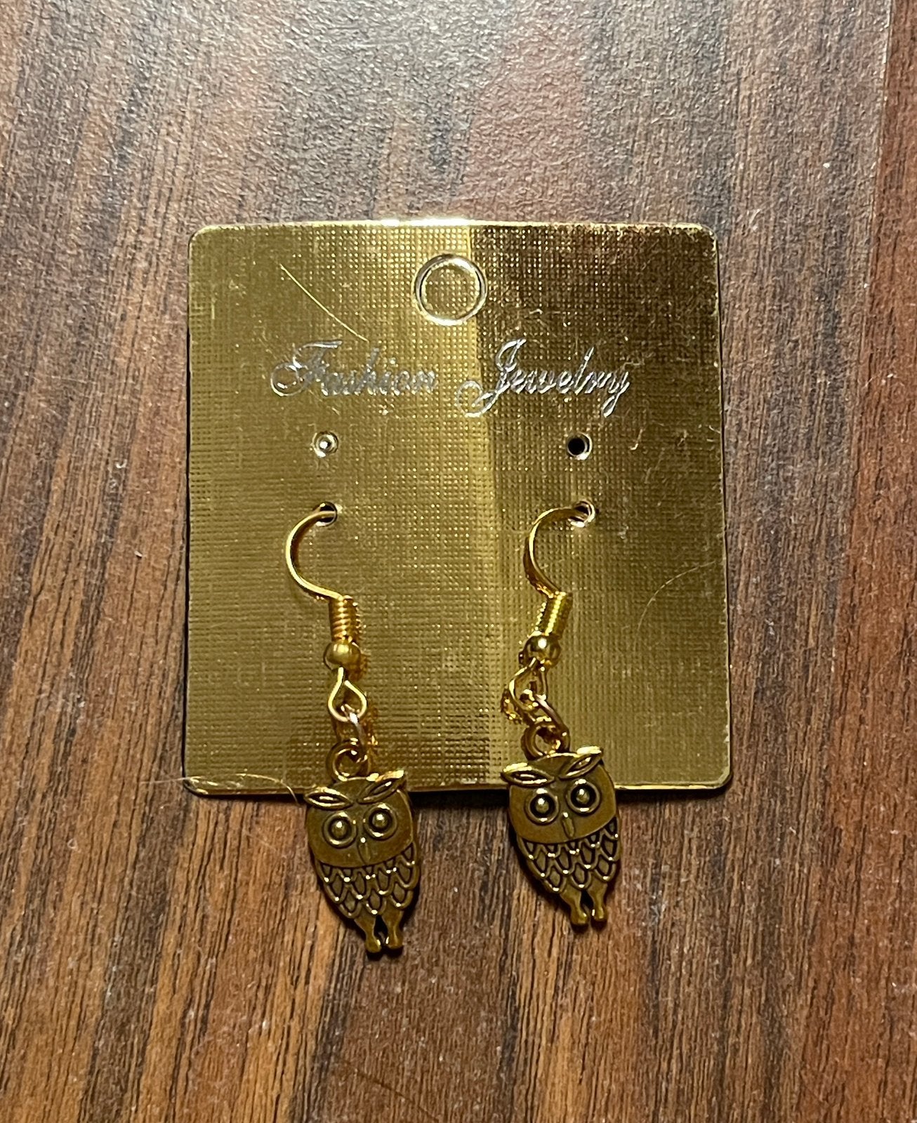 Oorbellen met gouden uiltjes, NIEUW, Overige materialen, Hangers, Nieuw, Ophalen of Verzenden