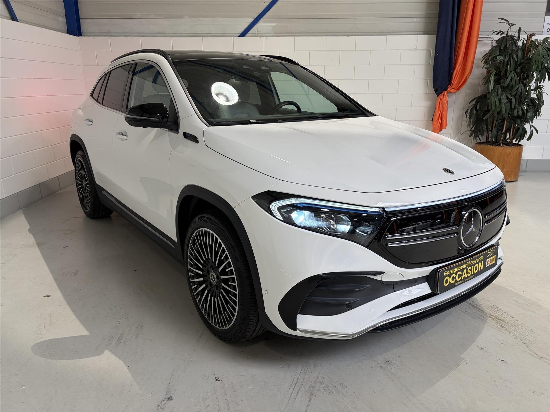 Mercedes EQA 250 190pk Edition 1 AMG-Line, Pano, Head-up, Bu, 1940 kg, Gebruikt, 750 kg, Wit