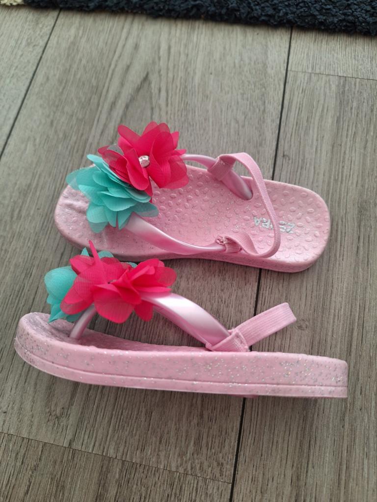 Slippers maat 25 Zebra, Meisje, Overige typen, Ophalen of Verzenden, Zo goed als nieuw
