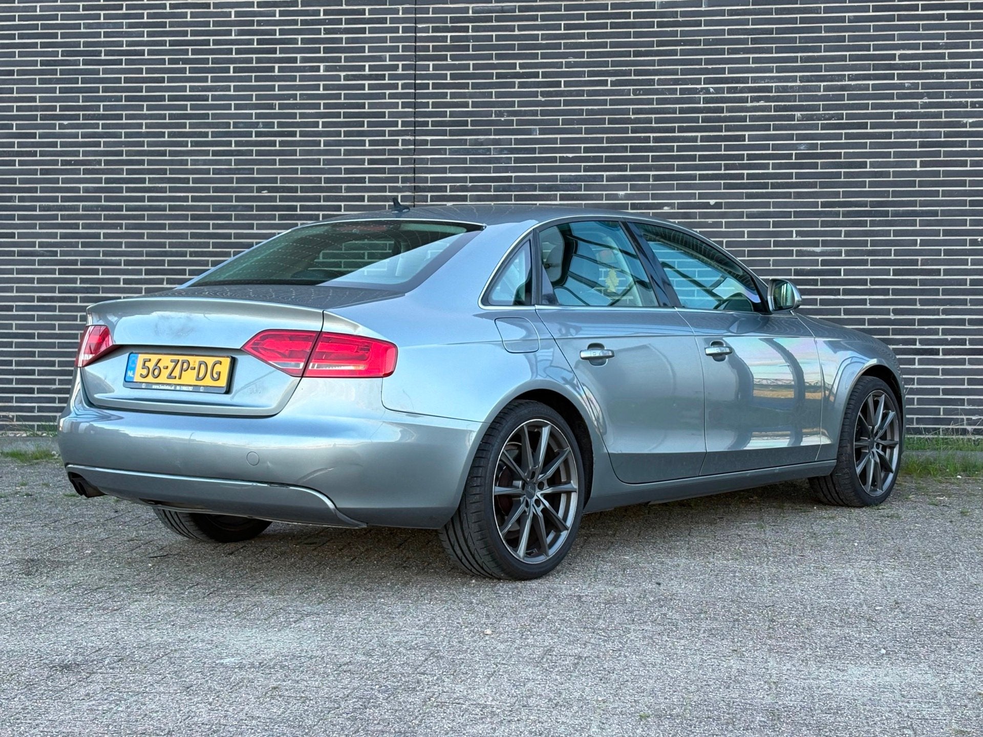 Audi A4 Limousine 1.8 TFSI Pro Line Business Leder, Clima, N, Auto's, Gebruikt, 4 cilinders, Handgeschakeld, Sedan