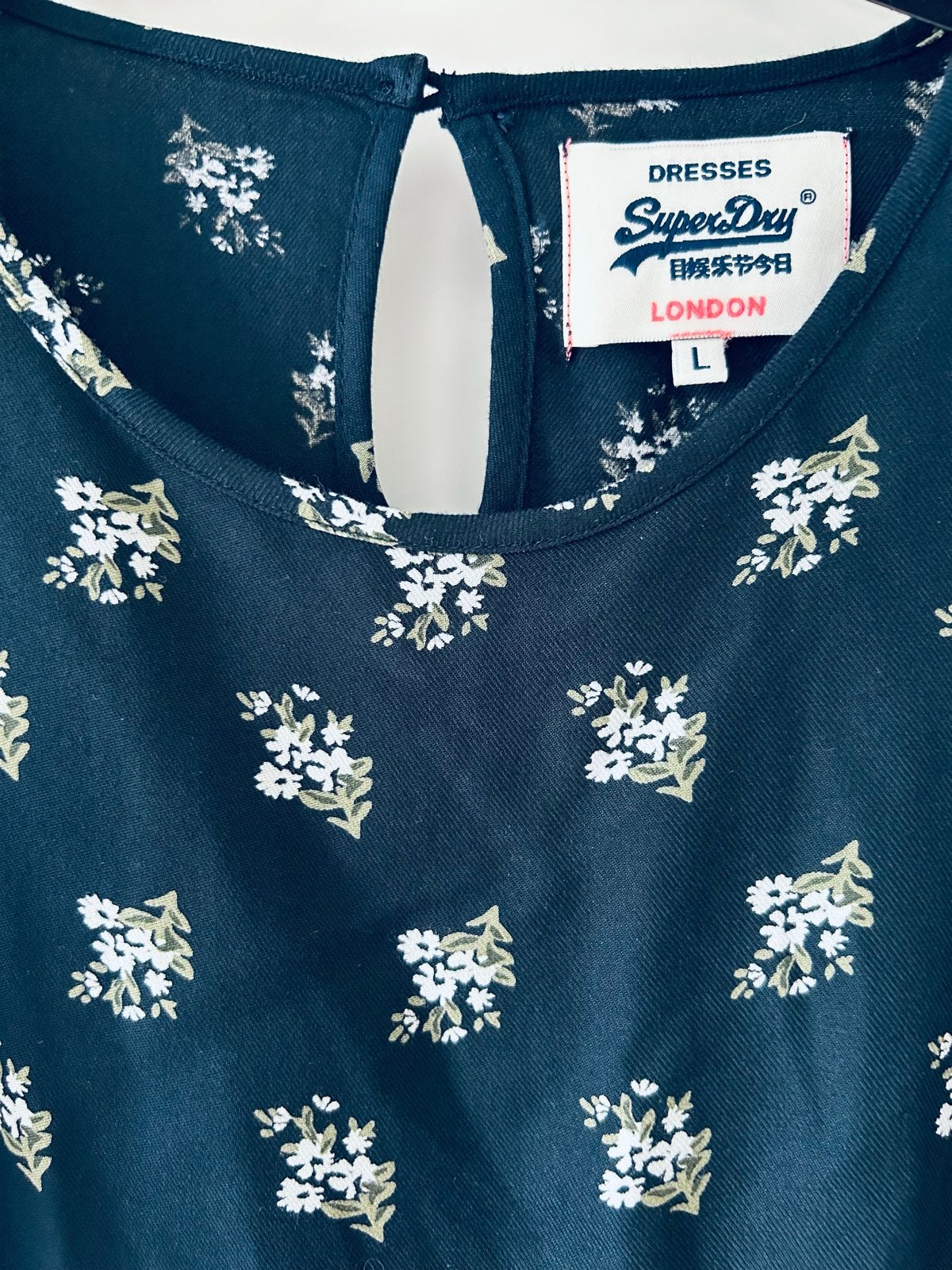 Superdry Jurk met bloemenprint Maat L Donkerblauw Als nieuw, Blauw, Maat 42/44 (L), Ophalen of Verzenden, Zo goed als nieuw