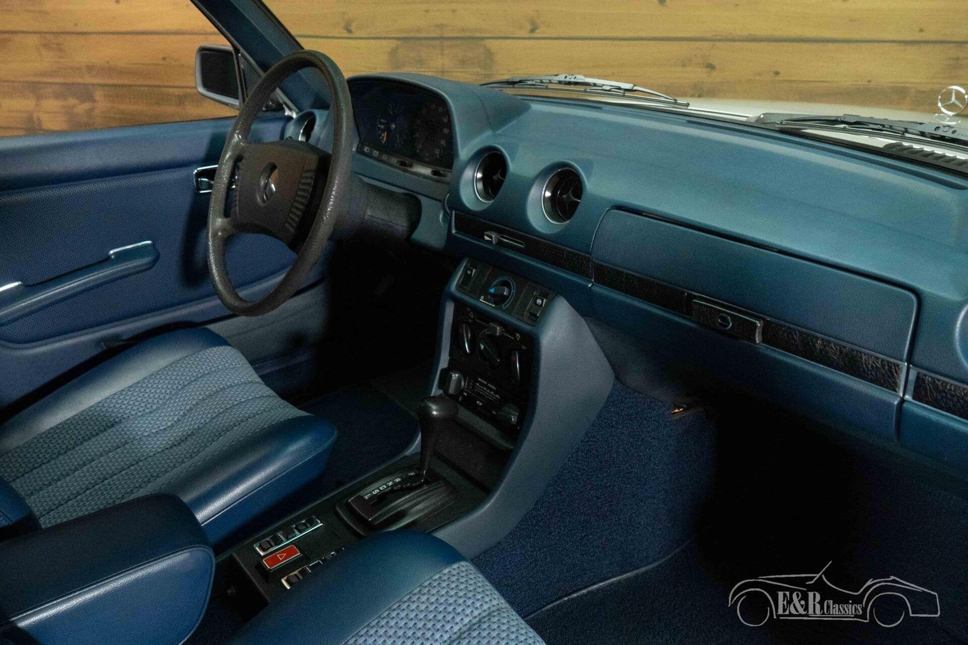 Mercedes 250 Sedan | 1978, foto 10