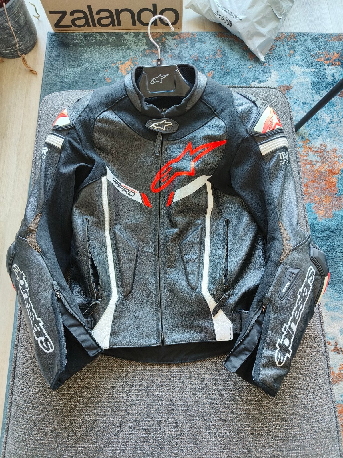 Alpinestars GP PRO V2 Leren Motor Jas - Maat 46 - Tech Air, Motoren, Kleding | Motorkleding, Ophalen, Dames, Jas | leer, Alpinestars