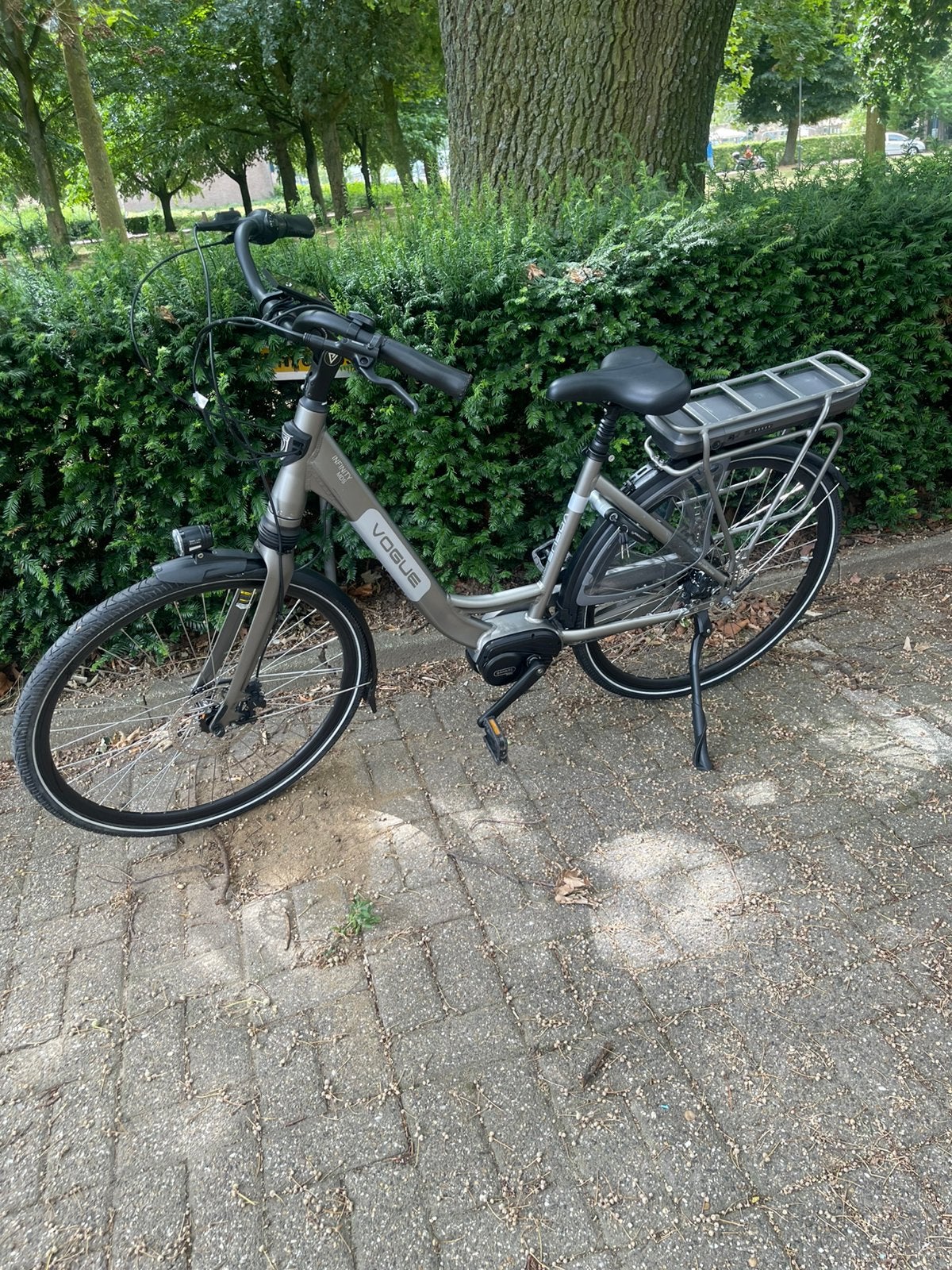 VOGUE, Ophalen of Verzenden, Zo goed als nieuw, Overige merken