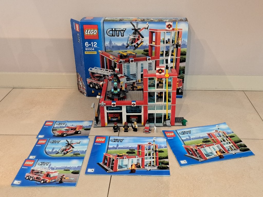 Lego City Brandweerkazerne set 60004, Kinderen en Baby's, Ophalen, City, Lego, Inclusief accessoires