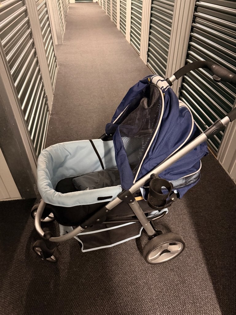 Honden buggy.  Zo goed als nieuw, Innopet, Ophalen, Zo goed als nieuw, Hondenbuggy