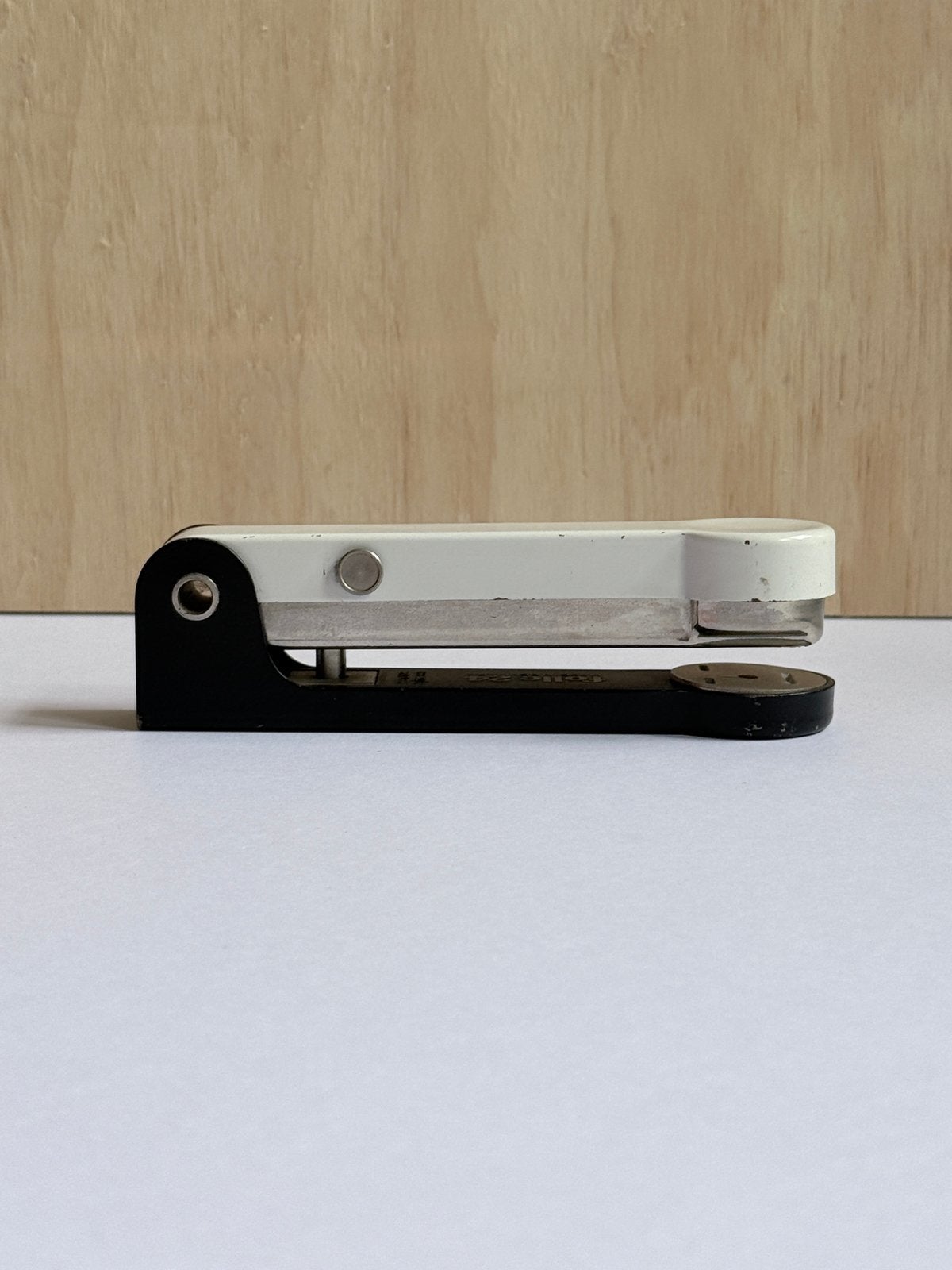 FOLLE 24 nietmachine ‘70 deens design, Ophalen of Verzenden
