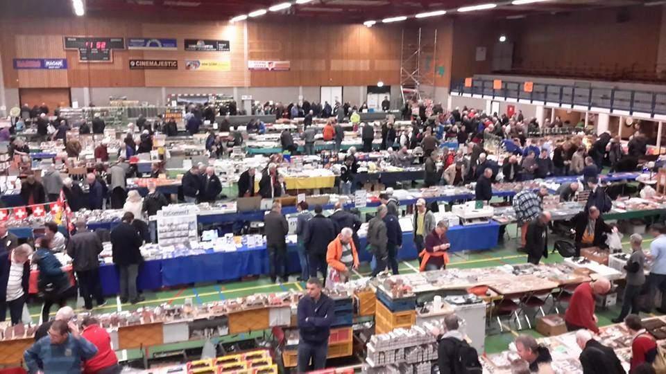 Modelspoortreinenbeurs, Ophalen, Gelijkstroom of Wisselstroom, Wagon, Zo goed als nieuw