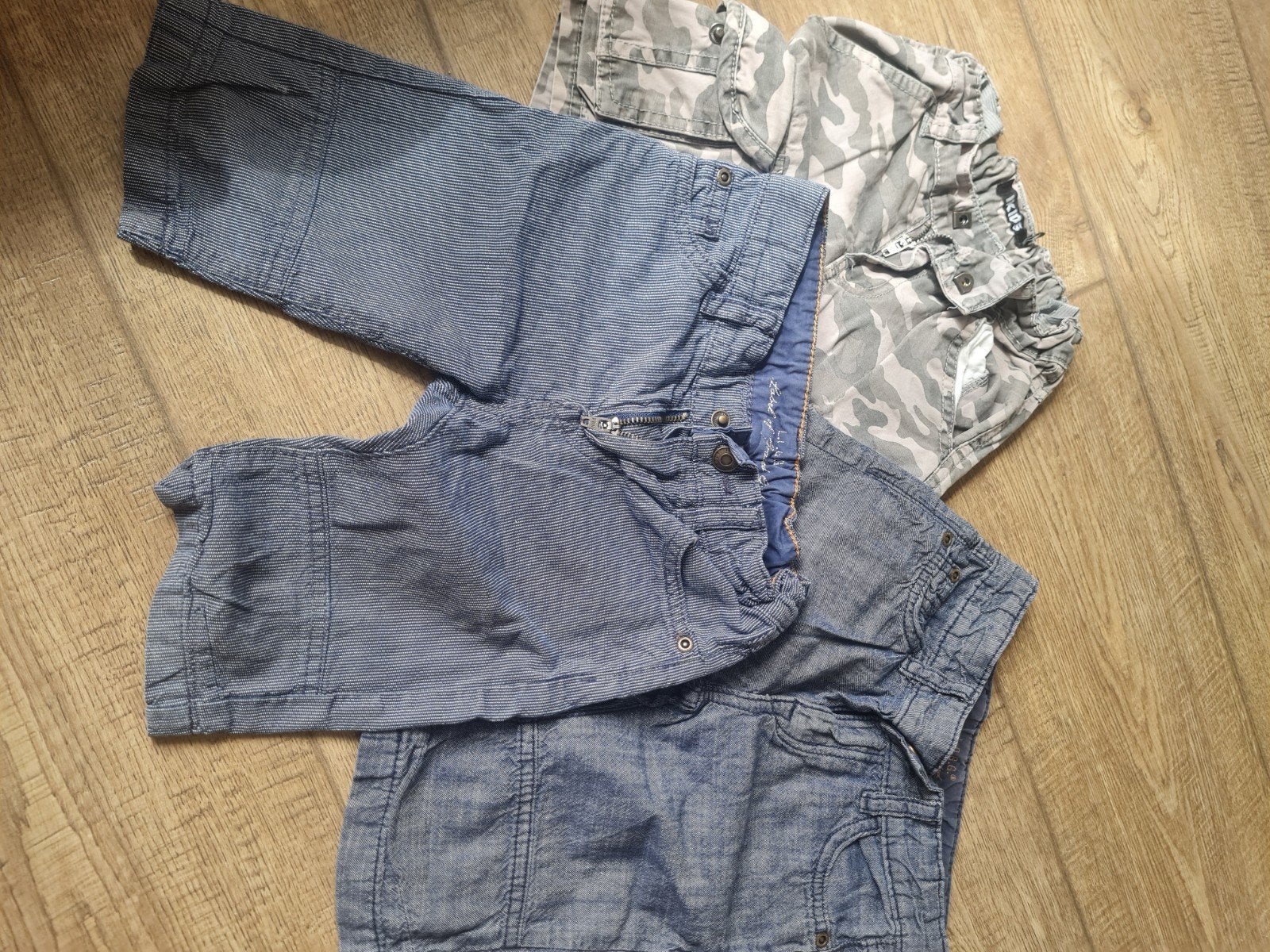 Jongensbroeken maat 98: H&M en Kids, Broek, Gebruikt, H&M, Kids, Ophalen of Verzenden