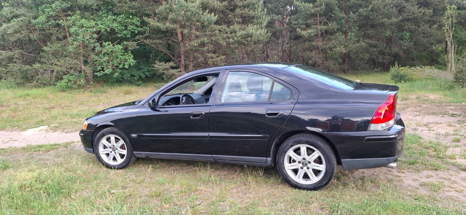 Nette en betrouwbare volvo S60 2.4 170PK AUT 2004 Zwart., 1416 kg, Zwart, S60, Zwart