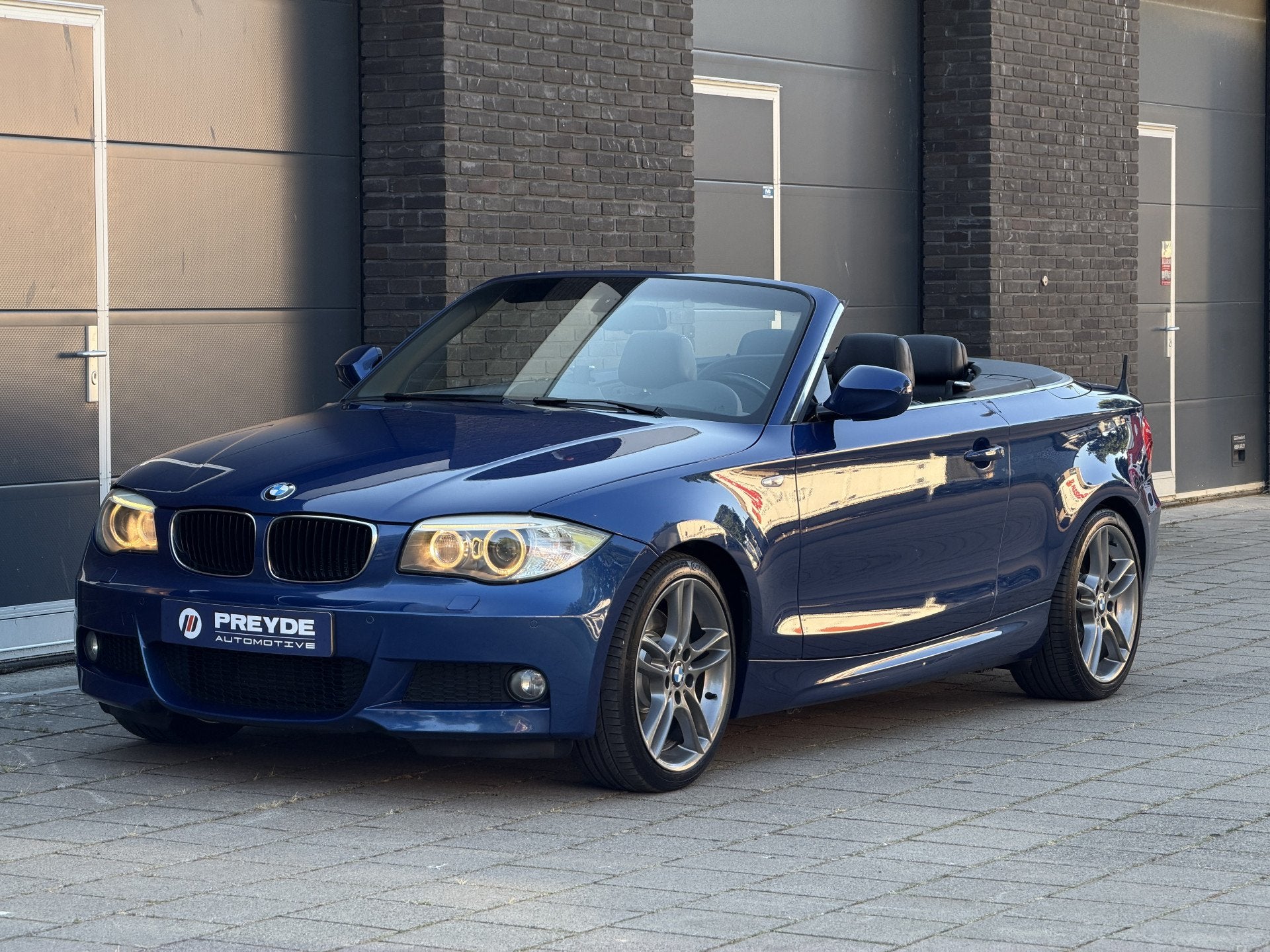 BMW 1 Serie Cabrio 123d High Executive Automaat | M Sport |, Auto's, BMW, Euro 5, Achterwielaandrijving, Zwart, 4 cilinders