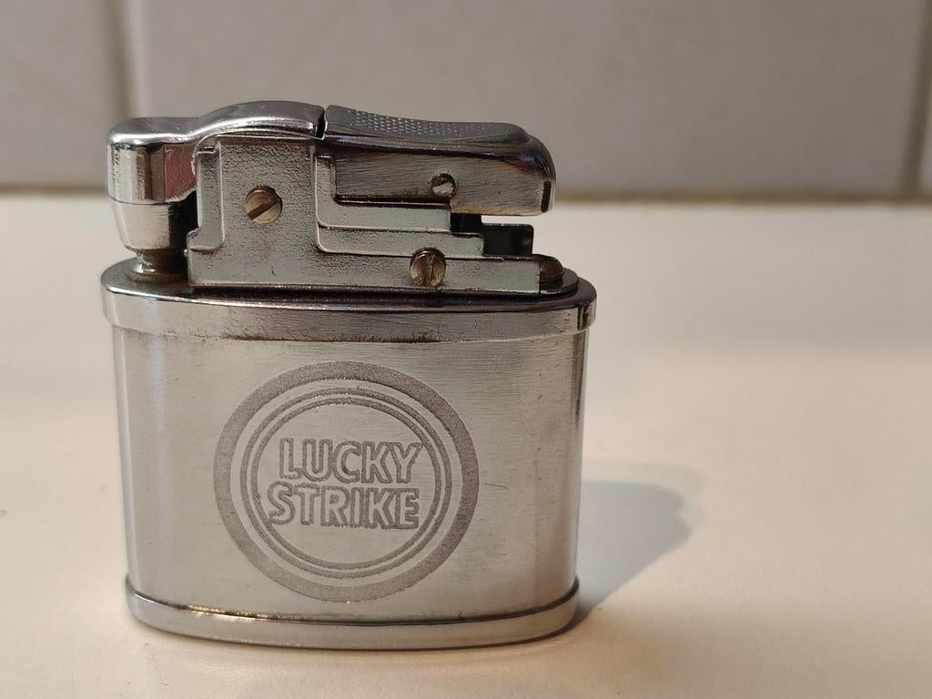 Vintage Lucky Strike Aansteker - Zilverkleurig, Ophalen of Verzenden, Gebruikt, Aansteker