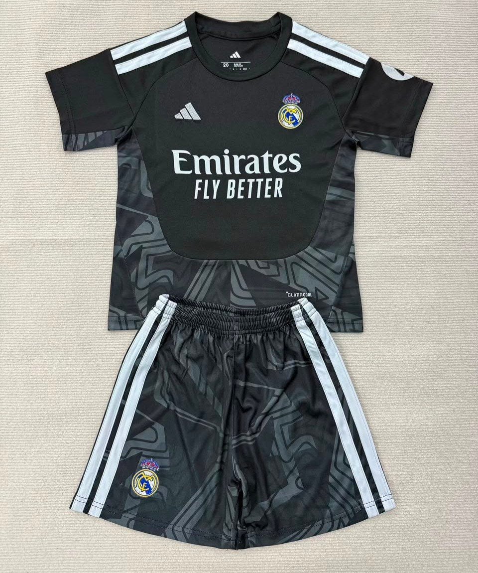 Real Madrid Keepers Tenue Set ALL IN prijzen, Maat XS of kleiner, Ophalen of Verzenden, Nieuw, Shirt