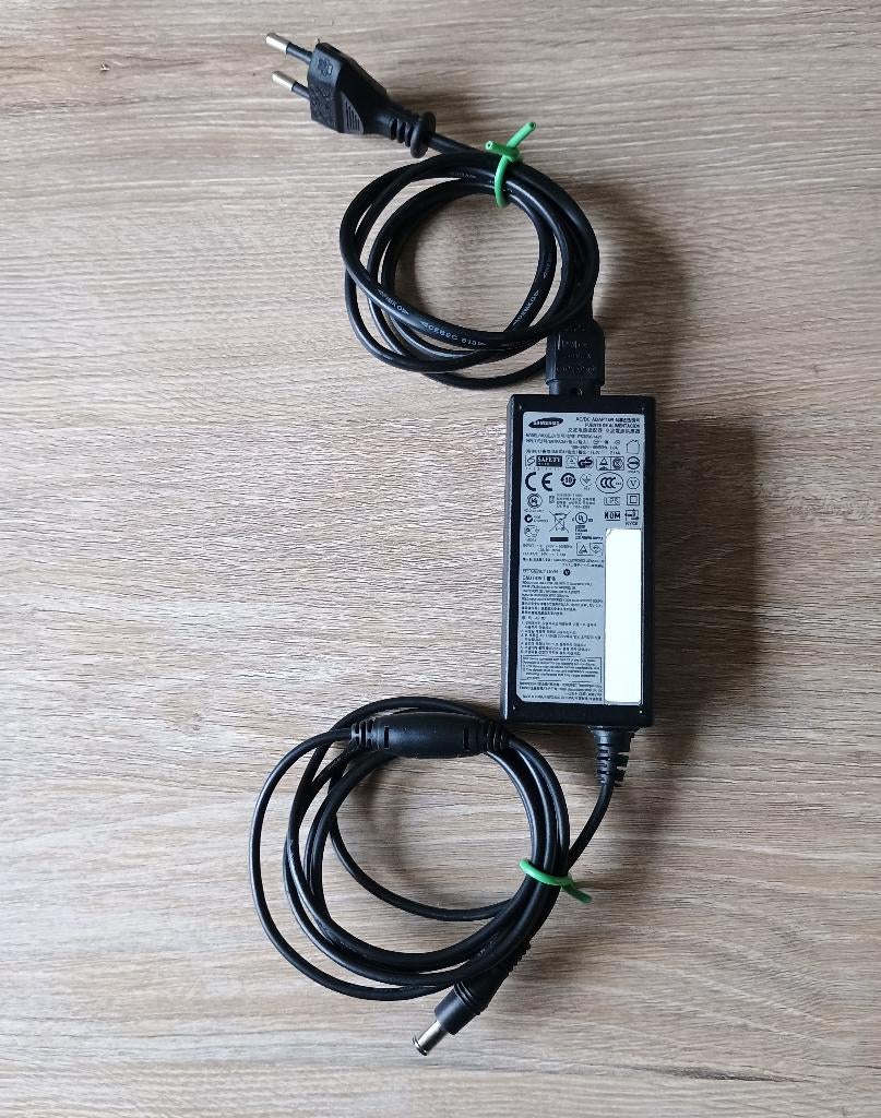 Samsung ps30w-14j1 monitor adapter 14v 2.14a 30w, Gebruikt, Ophalen of Verzenden, TN, SAMSUNG