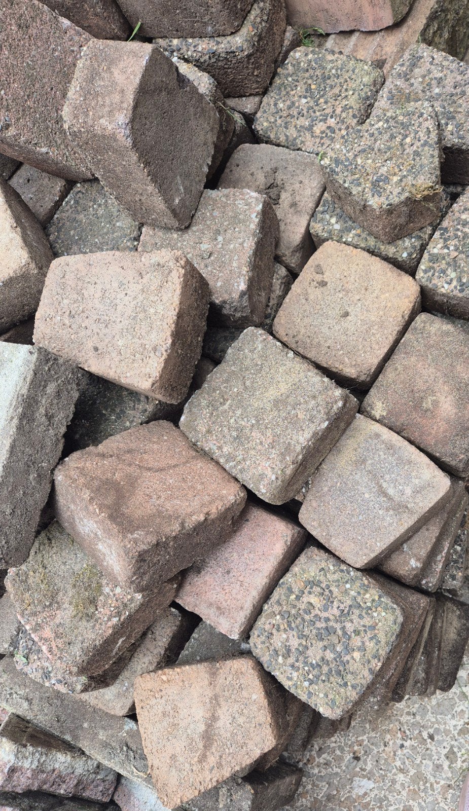 Gebruikte terrastegels / klinkers in diverse kleuren, Gebruikt, Klinkers, Beton, 5 tot 10 m²