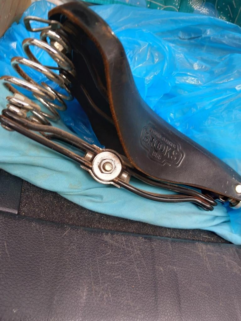 Brooks zadel met vering, Fietsen en Brommers, Fietsonderdelen, Ophalen of Verzenden, Zadel, Leer