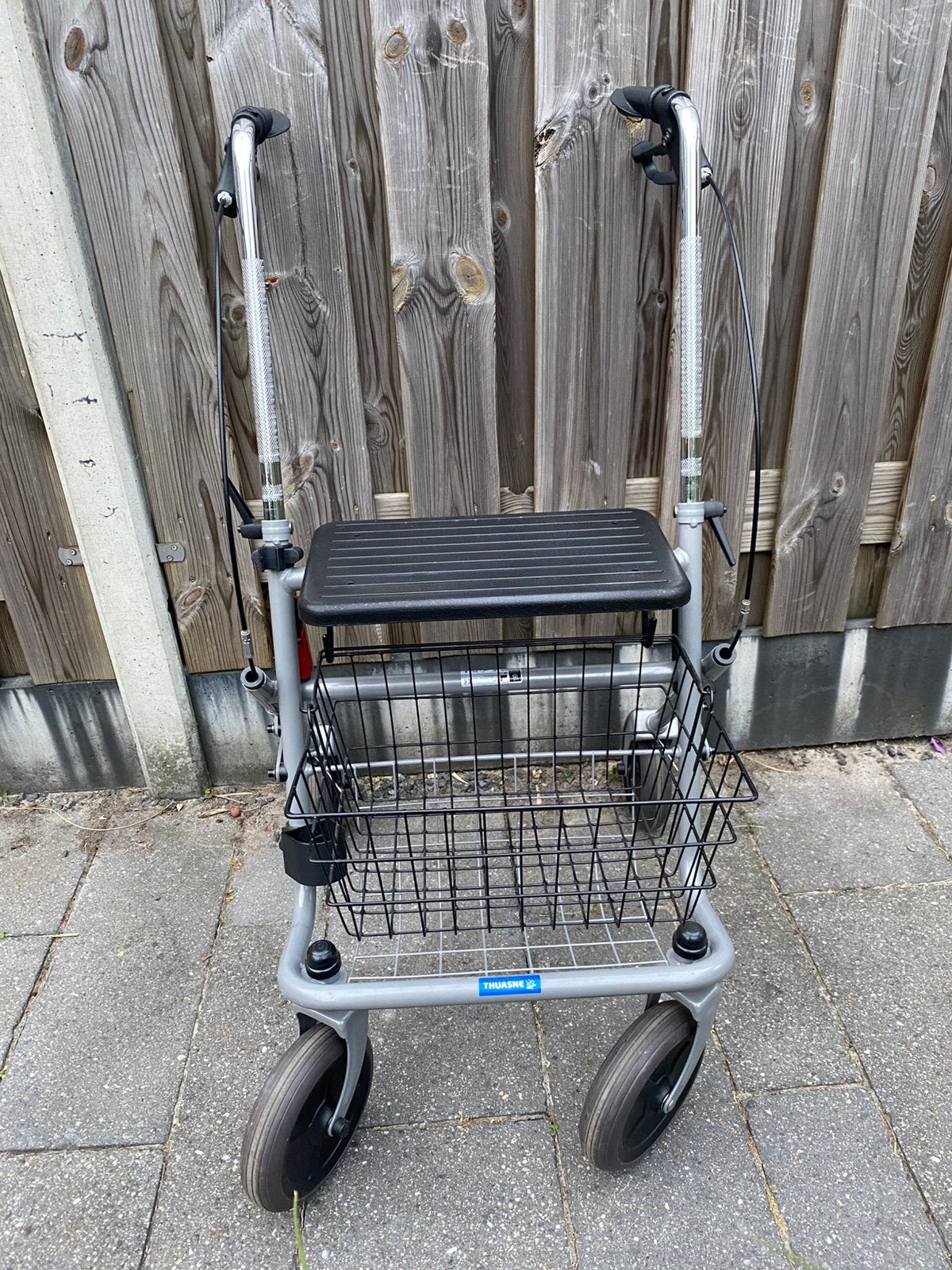 Thuasne Quatro rollator met mandje, inklapbaar, Diversen, Ophalen, Opvouwbaar, Gebruikt