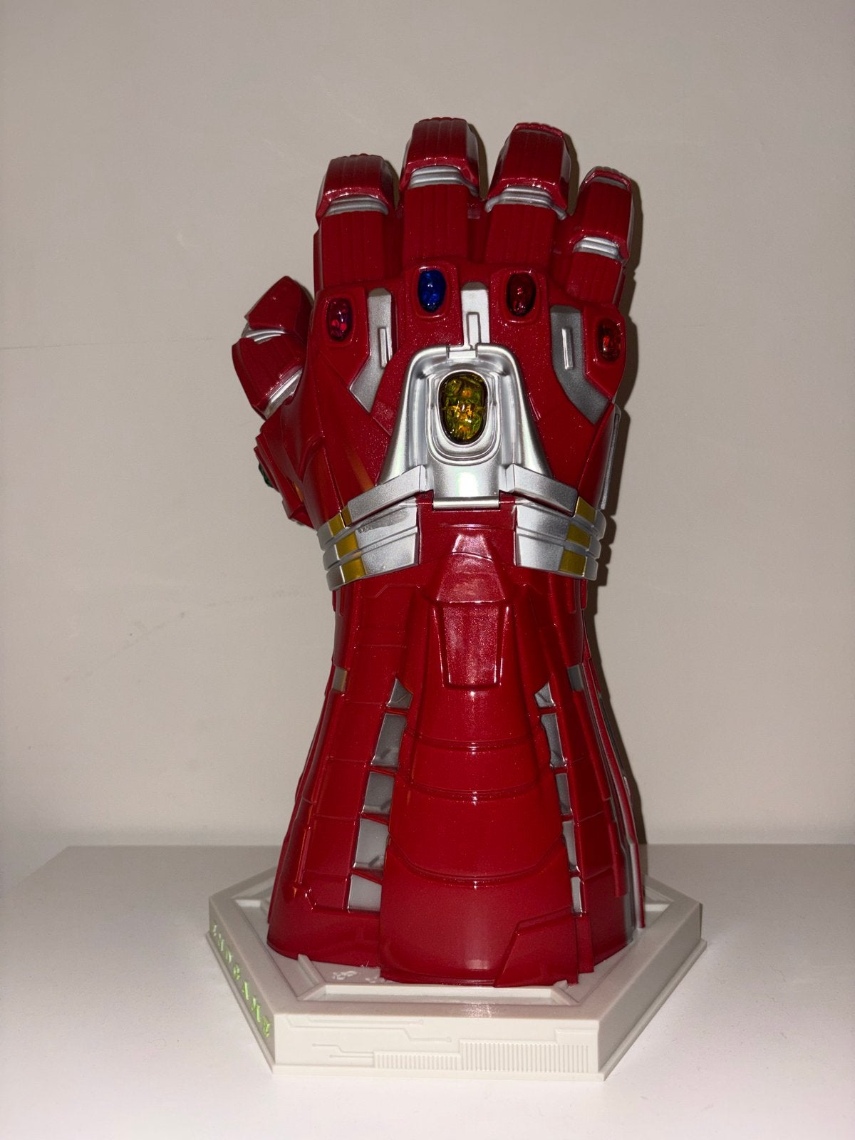 Iron Man Nano Gauntlet met licht, Ophalen of Verzenden, Zo goed als nieuw