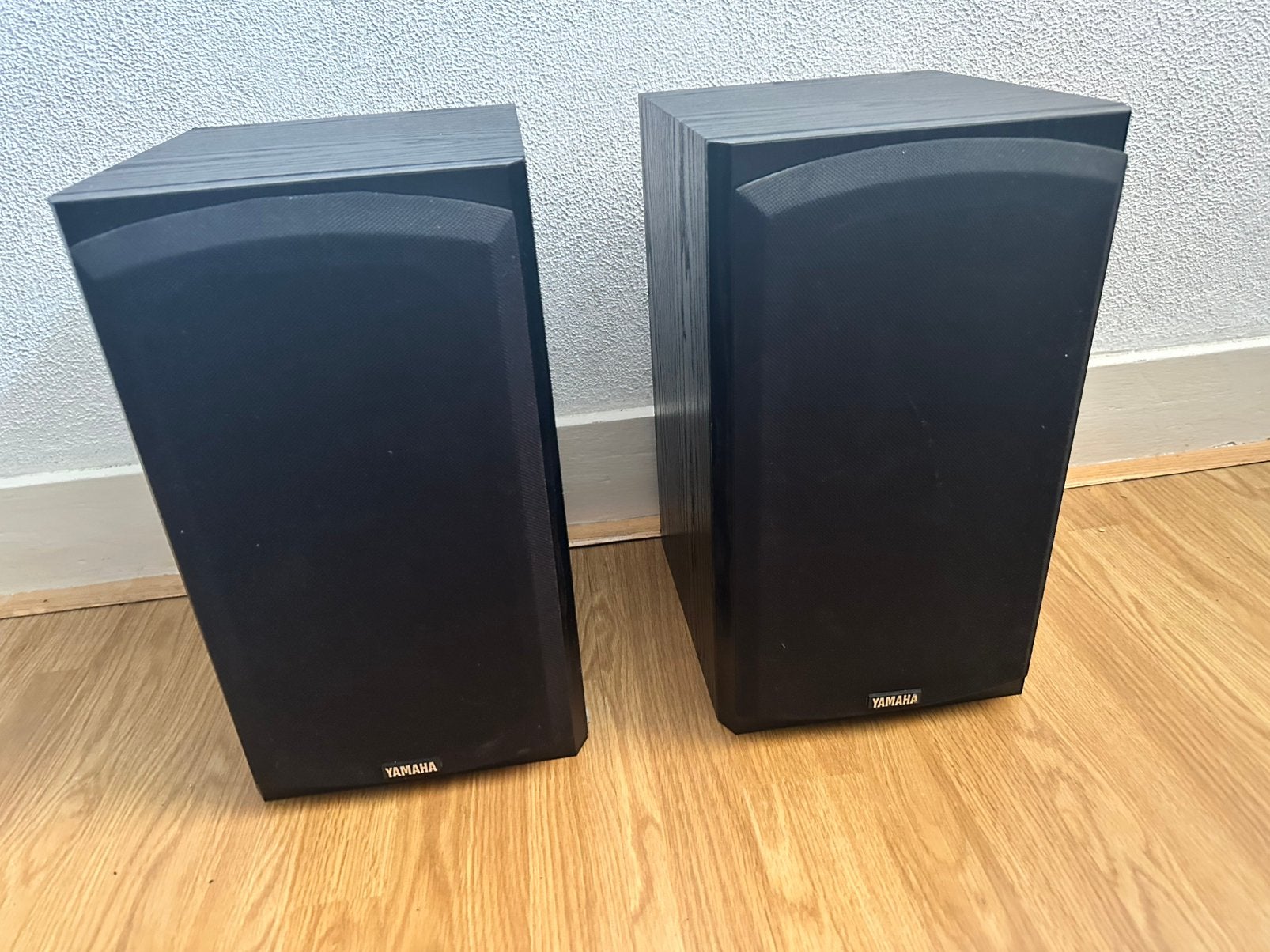 Yamaha NS-G30 MkIII speakers (set, goede staat), Gebruikt, 60 tot 120 watt, Front, Rear of Stereo speakers, Ophalen