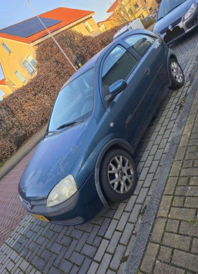 Opel Corsa 1.2 16V 3D 2002 Groen, Auto's, Voorwielaandrijving, 450 kg, 74 pk, 31 €/maand