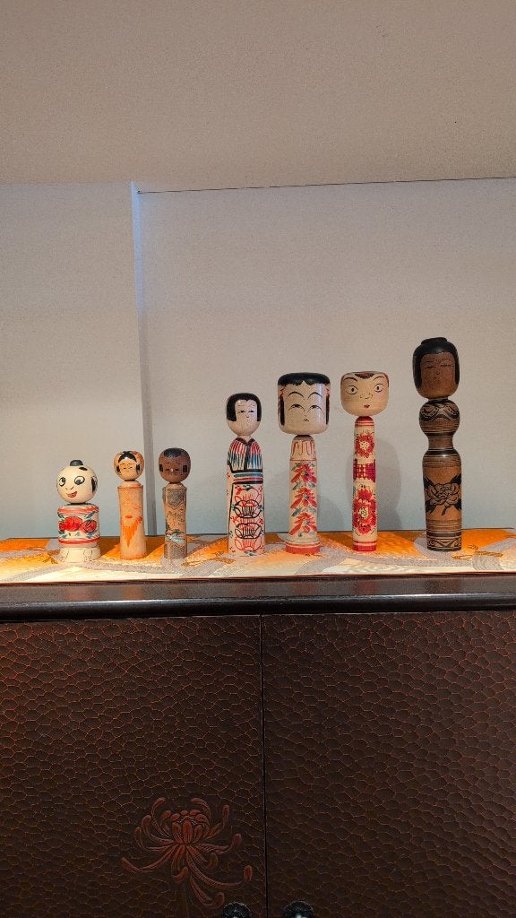 Kokeshi Poppen 7 Stuks, Overige onderwerpen, Houtsnijwerk, Handgemaakt, Ophalen of Verzenden