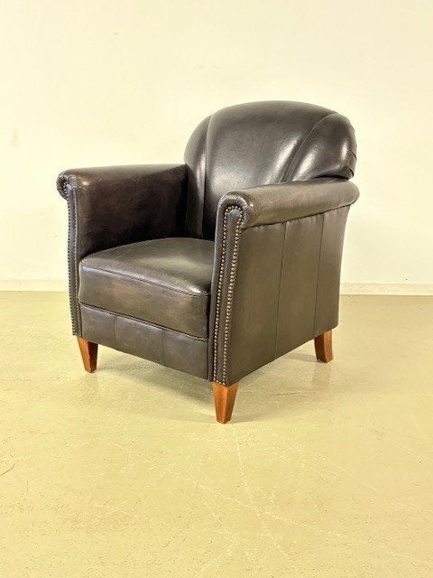 Engelse Clubfauteuil in zwart / antraciet rundleer, Ophalen, Gebruikt, 75 tot 100 cm, Engels / Klassiek / Clubfauteuil