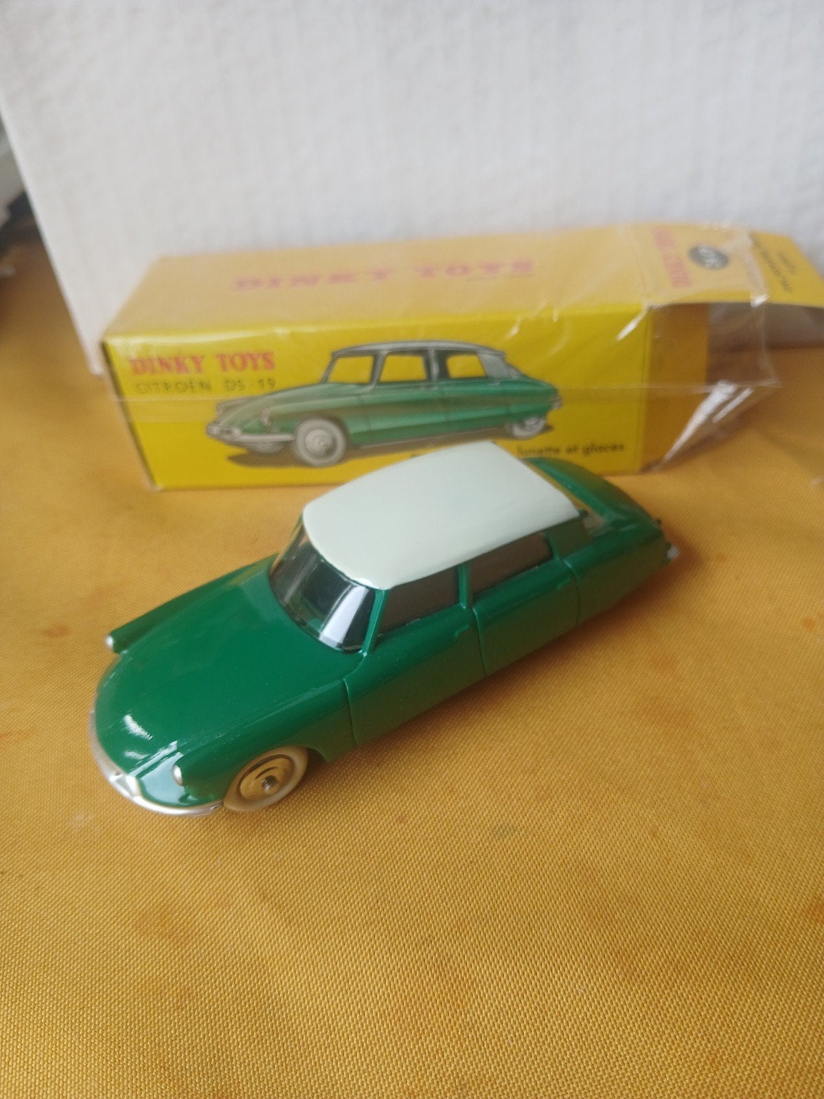 ≥ Vind dinky toys citroen ds in Modelauto's | 1:43 op Marktplaats
