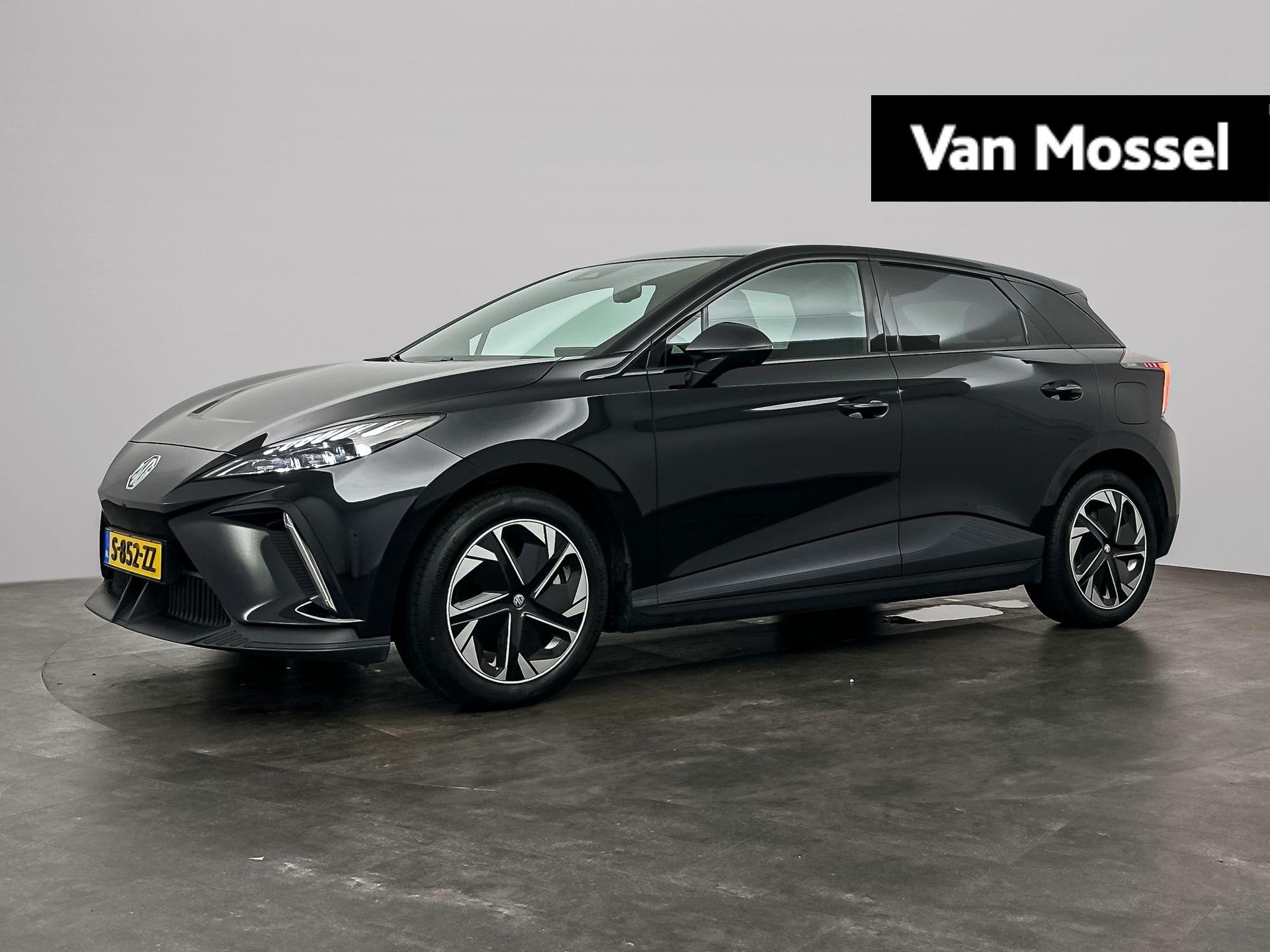 MG MG4 Electric Luxury 64 kWh | Navi | Led Koplampen | 360 C, Auto's, 12 maanden, Gebruikt, Zwart, Origineel Nederlands