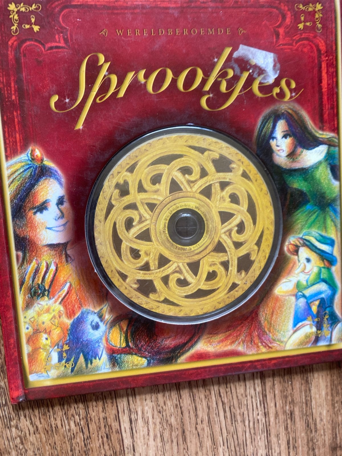 Wereldberoemde Sprookjes Boek met CD, Ophalen of Verzenden, Gelezen
