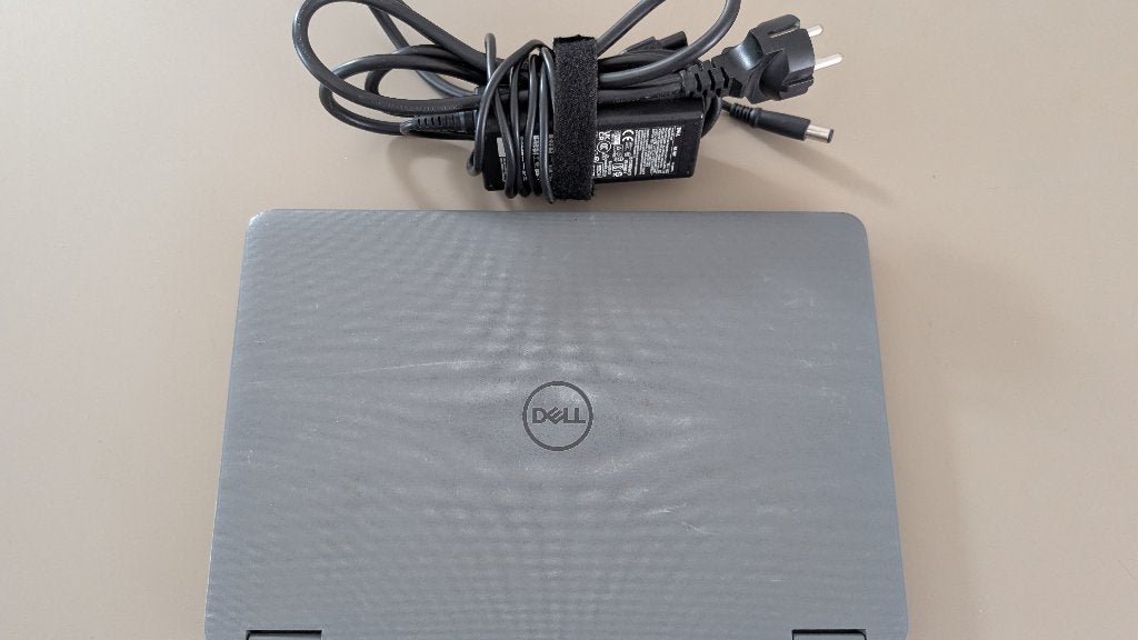 Dell Laptop Latitude 3120, Computers en Software, Gebruikt, 2 tot 3 Ghz, Qwerty, 8 GB