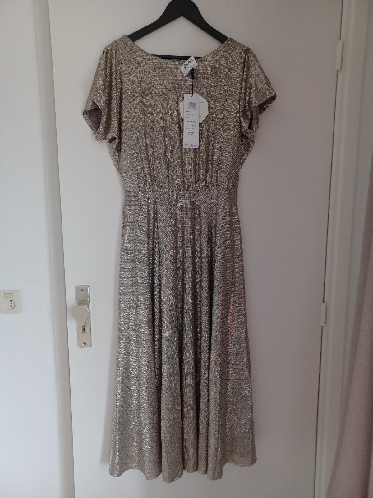Feestjurk (nieuw!) maat 38 merk Swing., Kleding | Dames, Jurken, Ophalen, Nieuw, Maat 38/40 (M), Onder de knie
