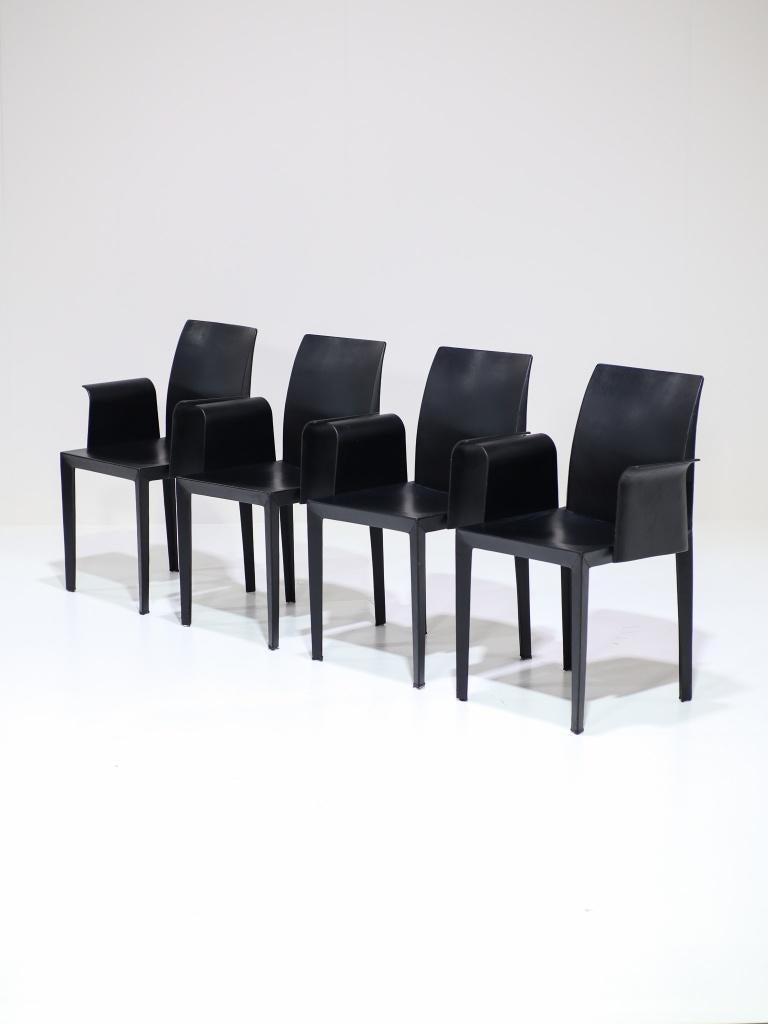 4x Eetkamerstoelen Poltrona Frau Lola Italiaans design, Huis en Inrichting, Stoelen, Ophalen, -, Zwart, -