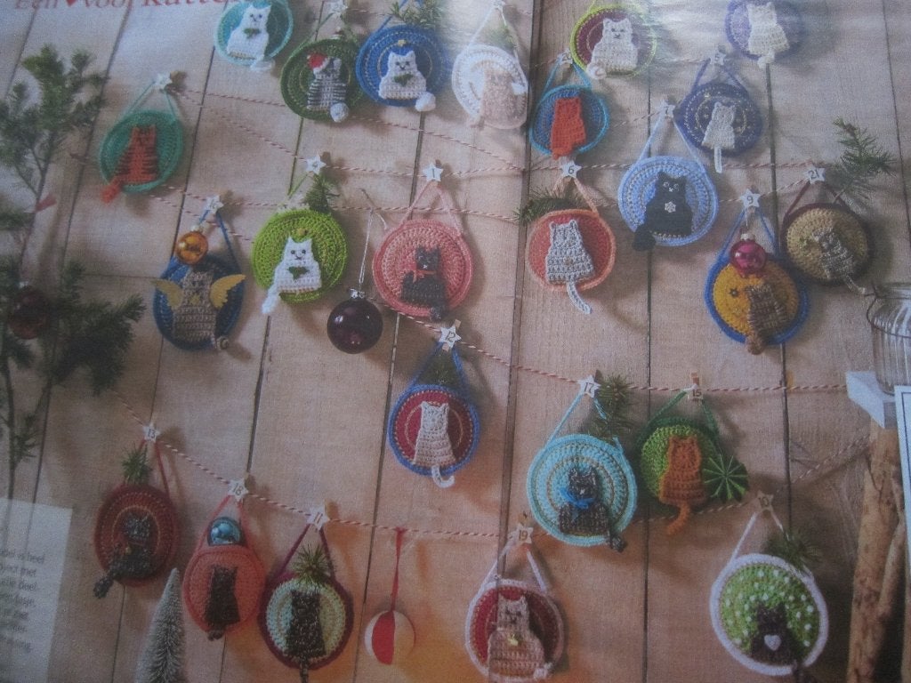 haken haakpatroon verschillende poezen kerstballen, Ophalen of Verzenden, Zo goed als nieuw, Haken, Patroon of Boek