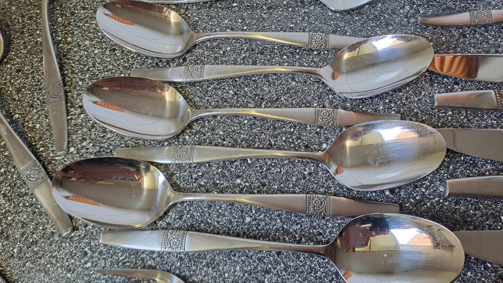 Grote vintage Bestekset Amefa RVS -   bloemmotief, Antiek en Kunst, Ophalen of Verzenden