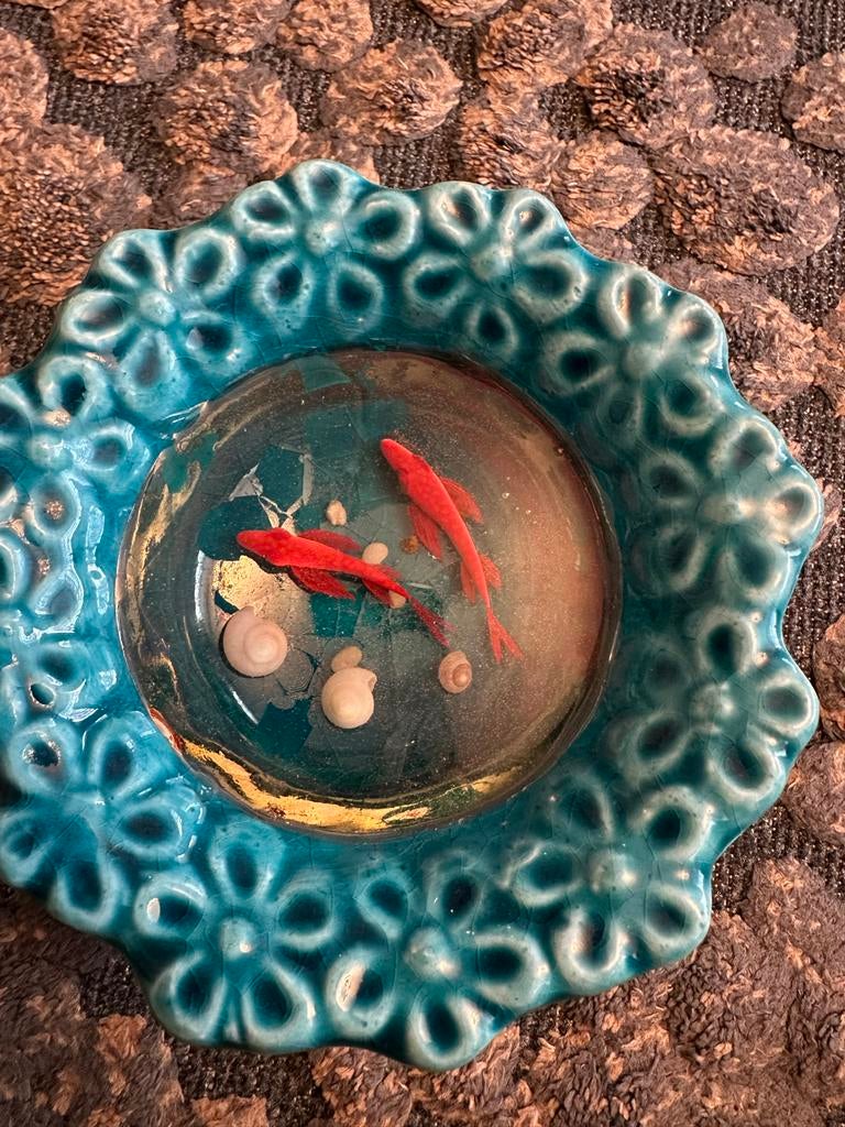 Decoratieve schaal met vissen en schelpen, Antiek en Kunst, Ophalen of Verzenden