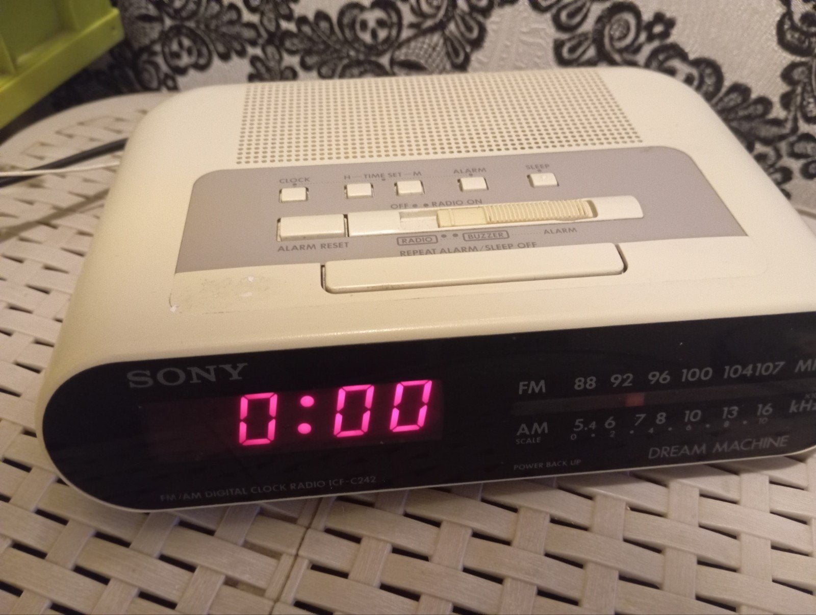 Sony Dream Machine Wekkerradio, Ophalen of Verzenden, Gebruikt