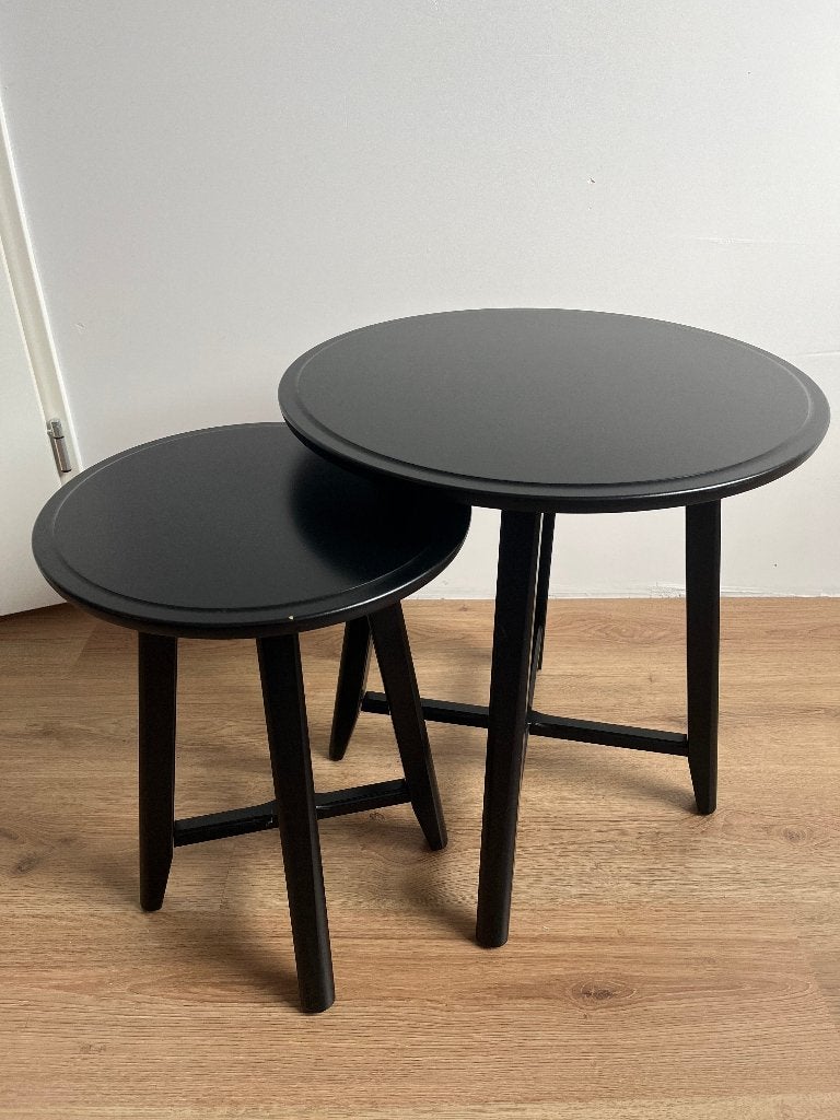 IKEA KRAGSTA bijzettafels set van 2 zwart, Minder dan 55 cm, Rond, Zo goed als nieuw, Hout